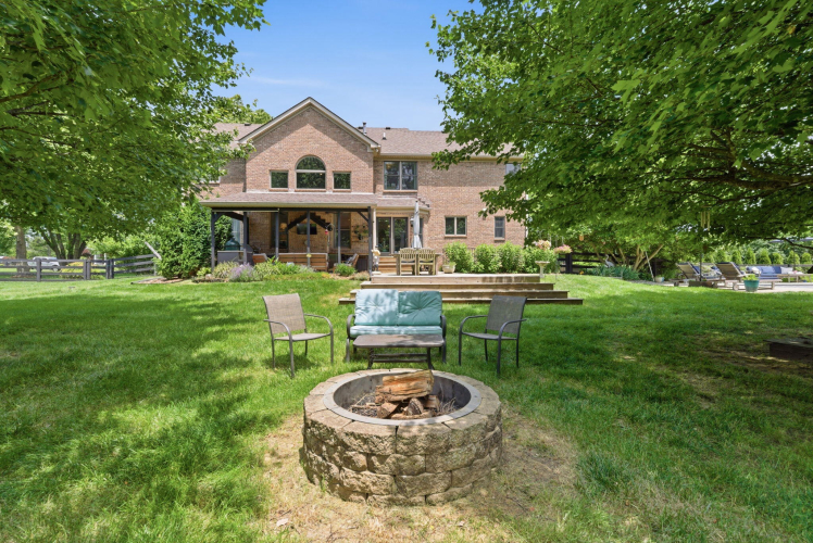 Listing Image 102