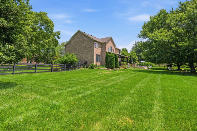Listing Image 112