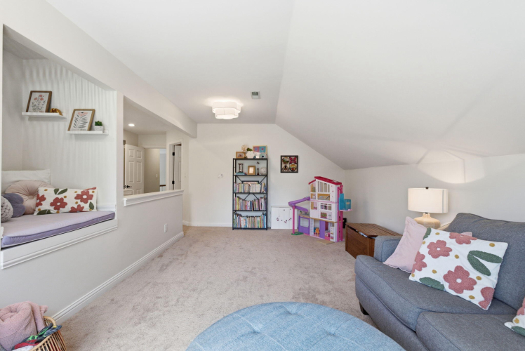 Listing Image 53