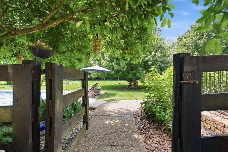 Listing Image 83