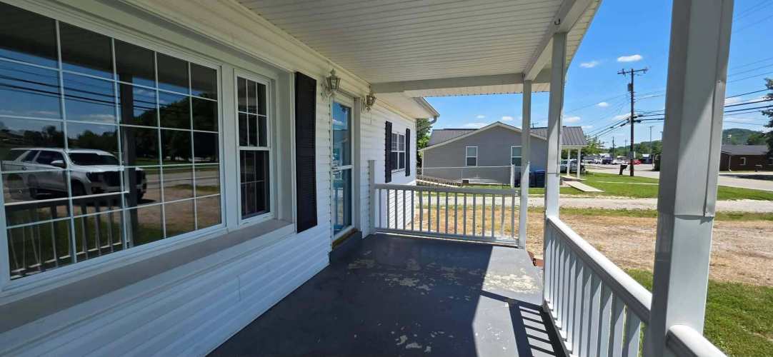 Listing Image 7