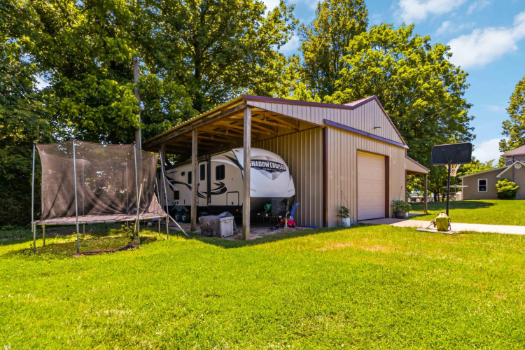 Listing Image 42