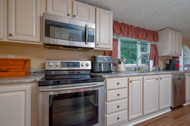 Listing Image 19