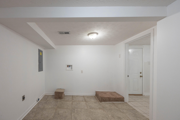 Listing Image 34