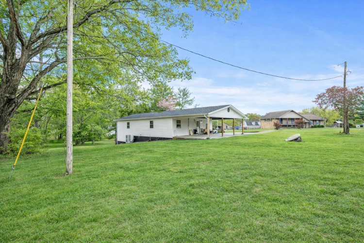Listing Image 6