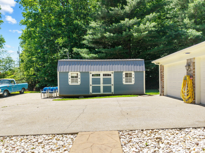 Listing Image 8