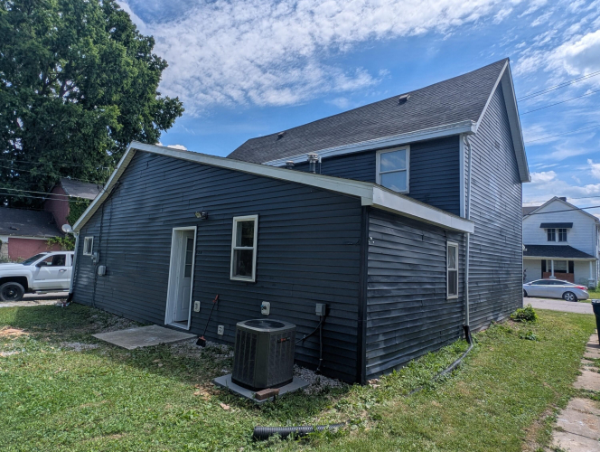 Listing Image 12