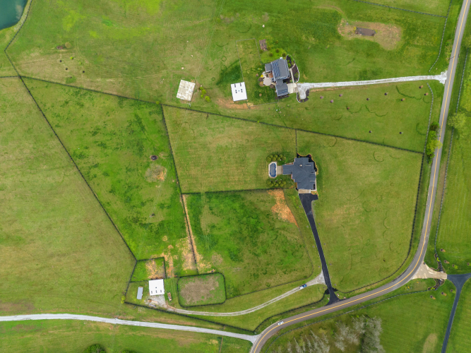 Listing Image 76