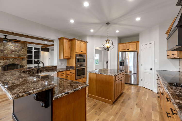 Listing Image 9