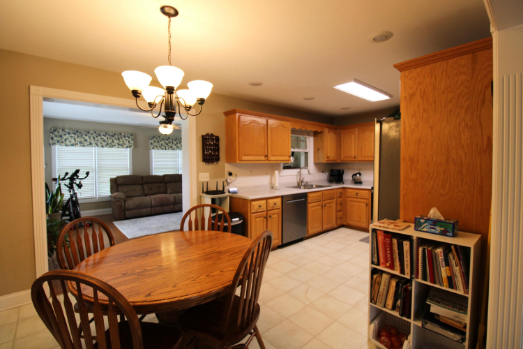 Listing Image 13