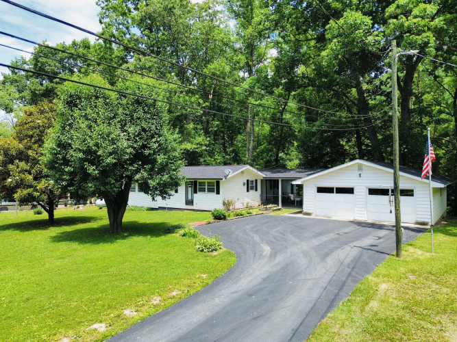 Listing Image 8