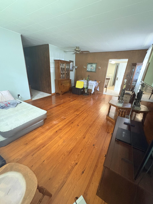 Listing Image 78