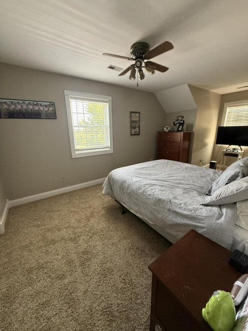 Listing Image 80