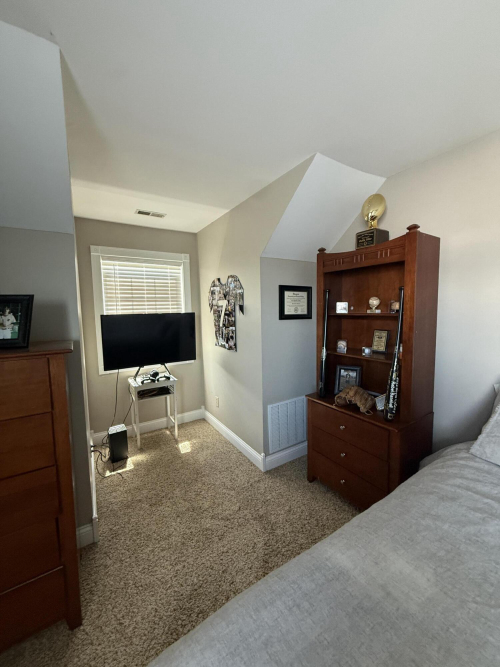 Listing Image 82