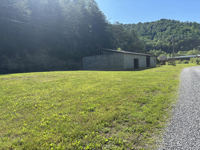 Listing Image 28