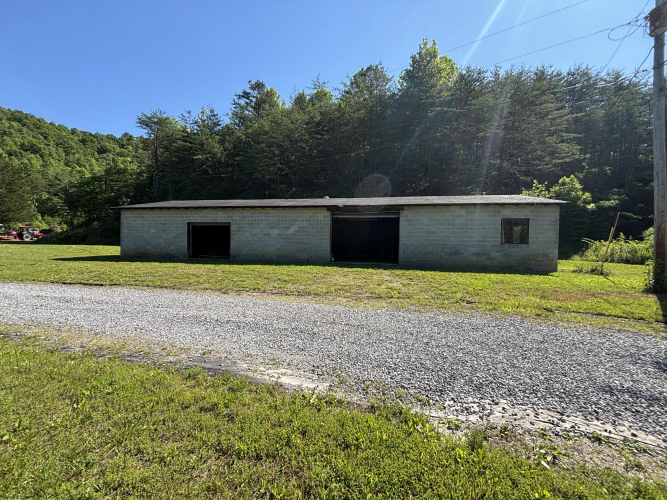 Listing Image 30