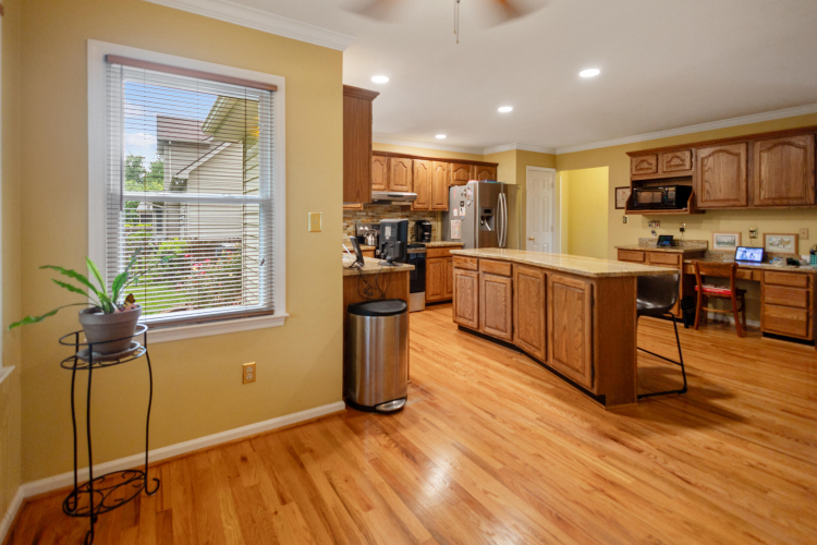 Listing Image 7