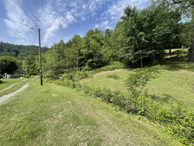 Listing Image 24
