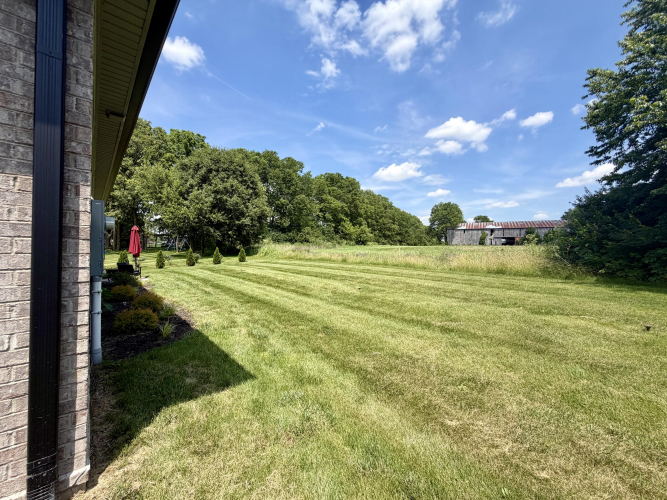 Listing Image 24