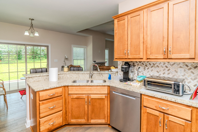 Listing Image 15