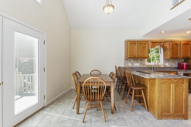 Listing Image 15