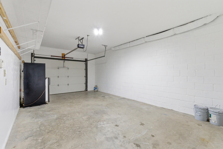 Listing Image 36