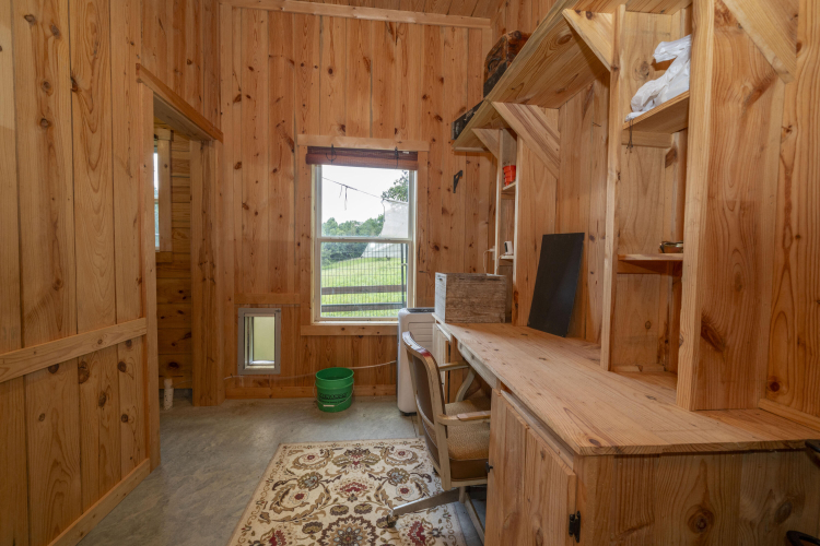Listing Image 22