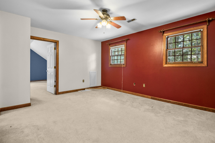 Listing Image 27