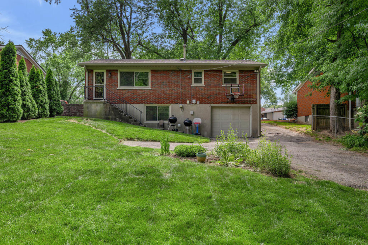 Listing Image 32