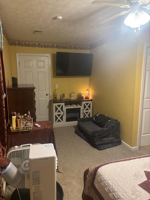 Listing Image 32