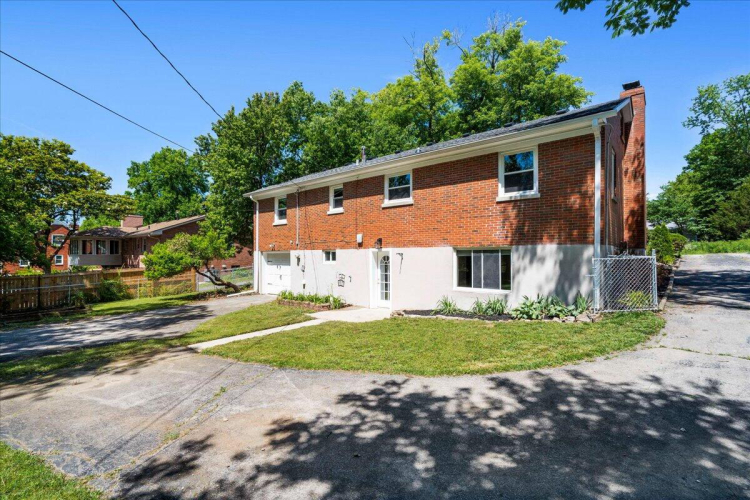 Listing Image 41