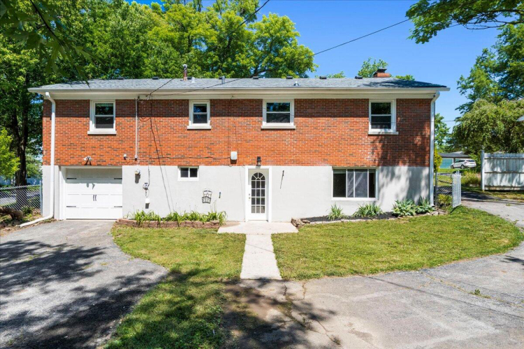 Listing Image 42