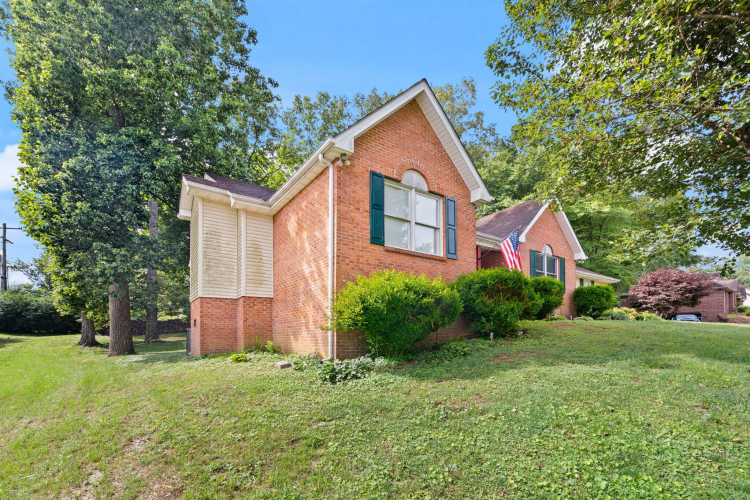 Listing Image 75