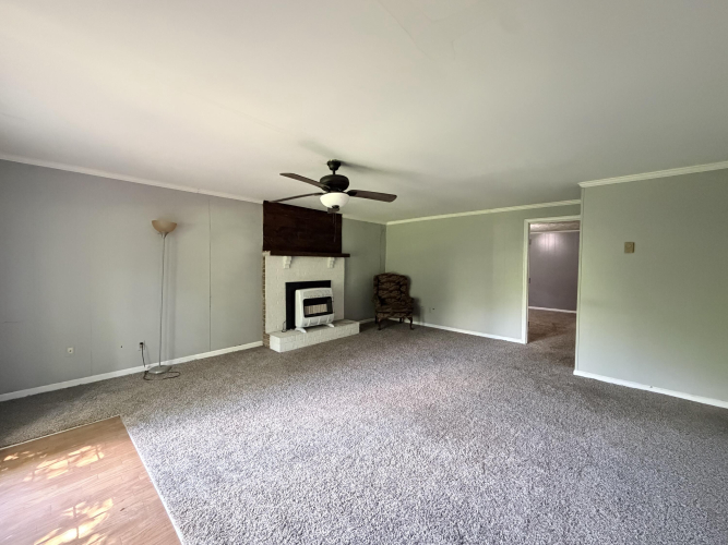 Listing Image 44