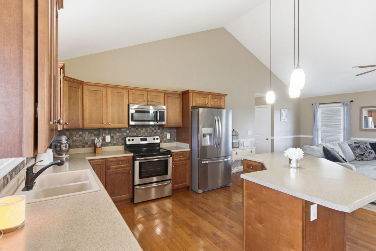 Listing Image 13