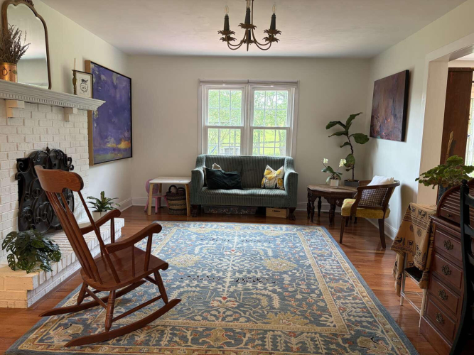 Listing Image 6