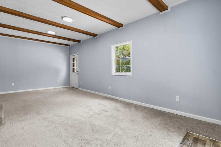 Listing Image 30