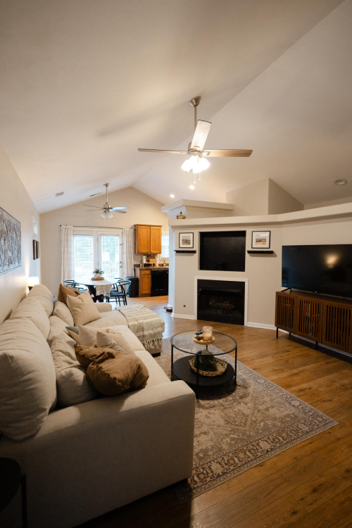 Listing Image 20