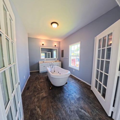 Listing Image 10