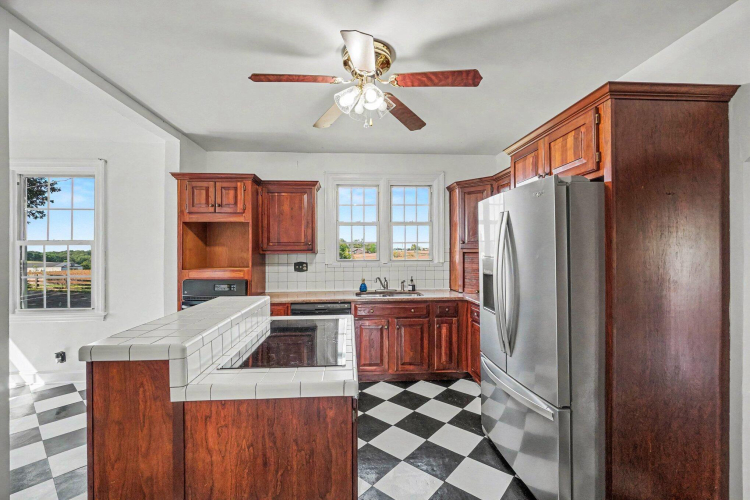 Listing Image 13
