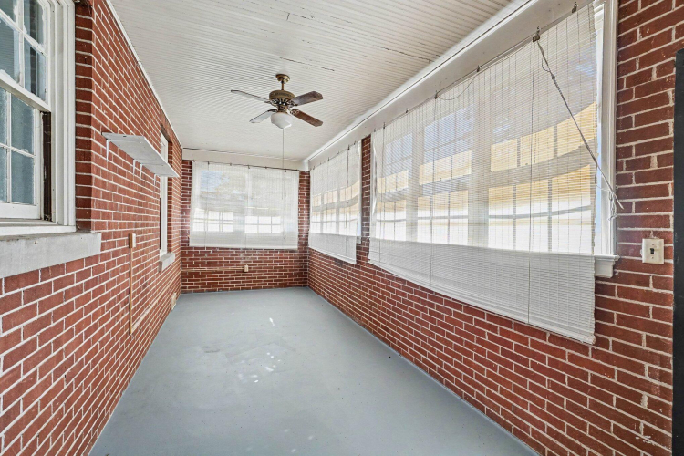 Listing Image 30