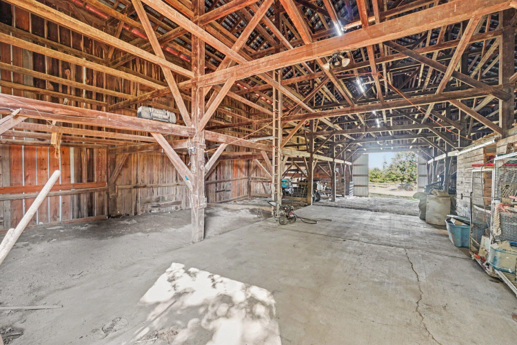 Listing Image 46