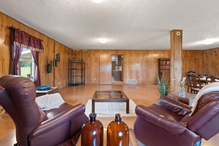 Listing Image 49
