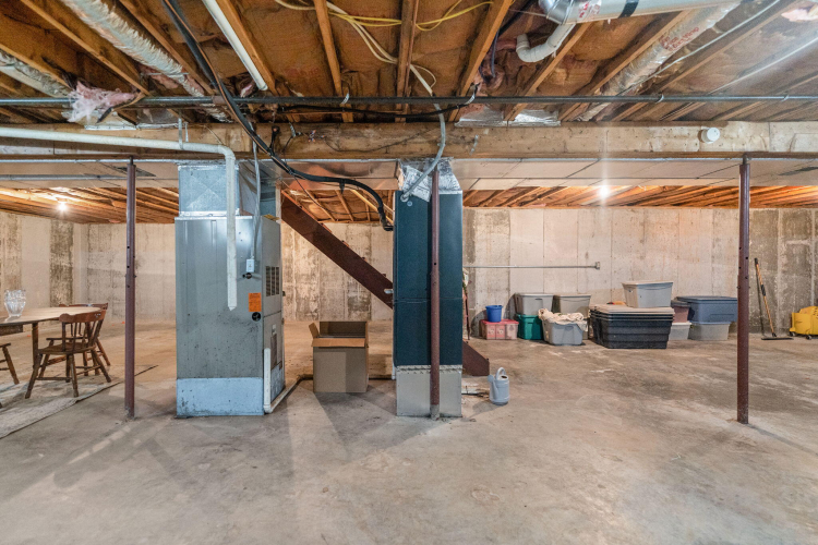 Listing Image 87