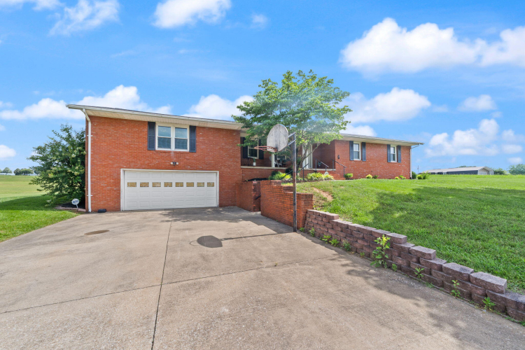 Listing Image 93