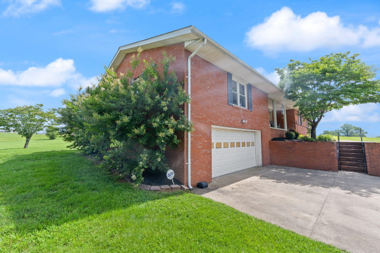 Listing Image 98