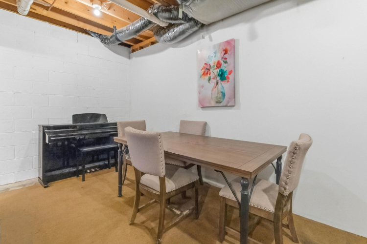 Listing Image 33