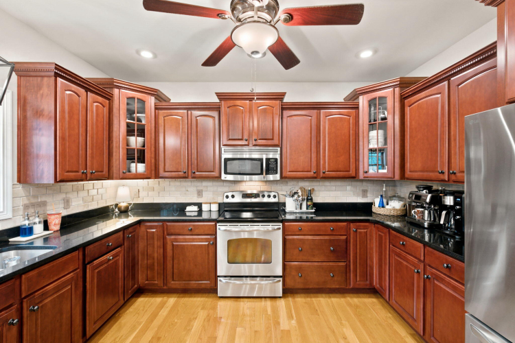 Listing Image 22
