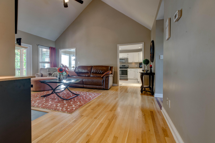 Listing Image 14