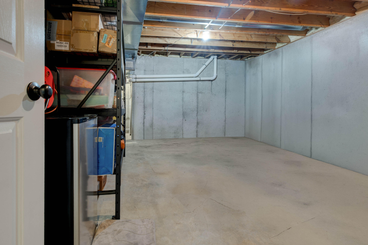 Listing Image 40